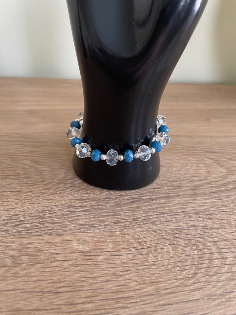 HAND CRAFTED CRYSTAL & INFINITY CROSS STRETCH BRACELET Blue, Clear, & Silver - Picture 6 of 16